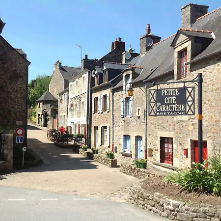 Val Rive - Sisley Apartment Dinan Exterior photo